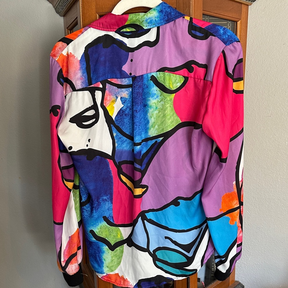 Multicolor Abstract Print Button-Up Shirt - Picture 6 of 8